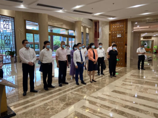 衍生动态丨省委统战部副部长、省工商联党组书记陈丽文莅临衍生健康医药产业园调研参观